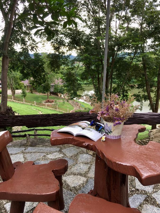 Nan Waterside Hong Bon Nern B&B 외부 사진