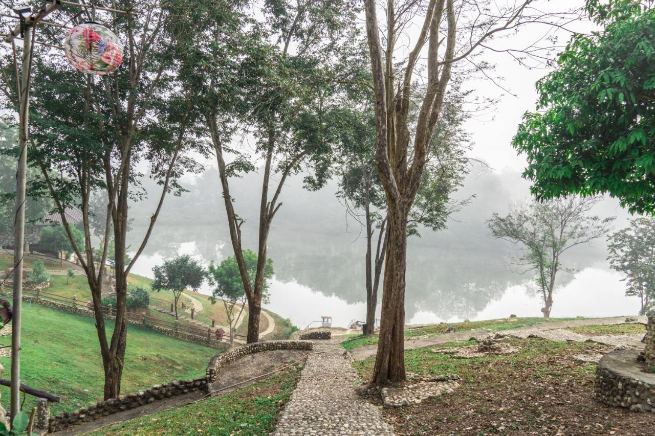 Nan Waterside Hong Bon Nern B&B 외부 사진